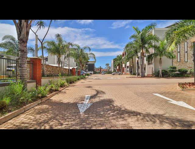 2 BEDROOM APARTMENT TO LET IN UMHLANGA RIDGE